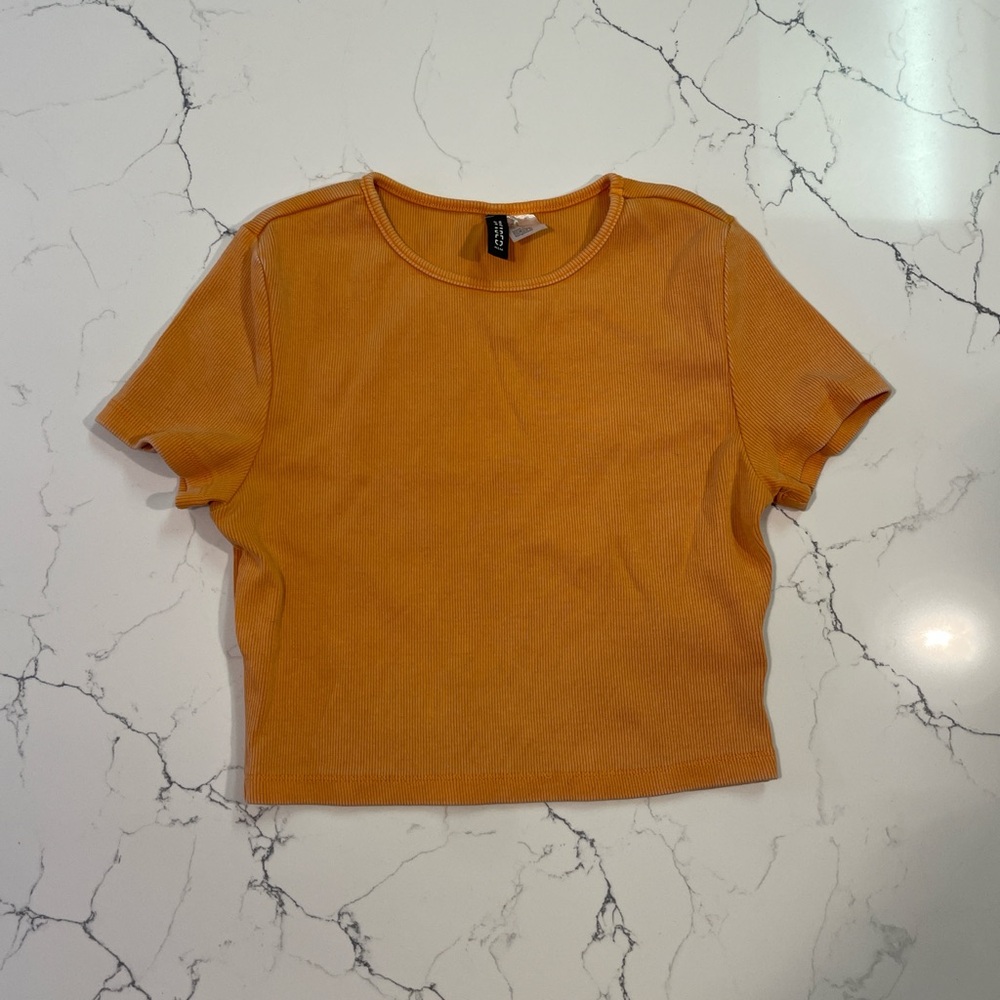 H&M orange cropped t-shirt